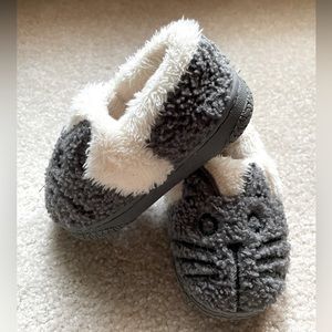 Toddler Kitty Fuzzy Slippers